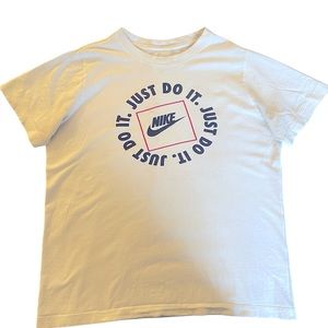 Nike white t-shirt in boys small